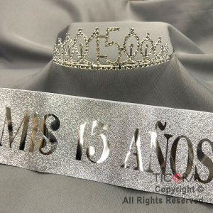 SET VINCHA Y BANDA 15 AOS PLATA X 1